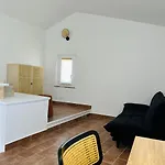 Piazza - Inborgo Appartement