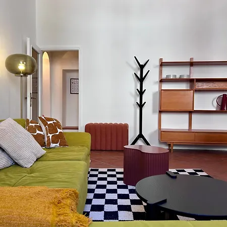 Piazza - Inborgo Appartement